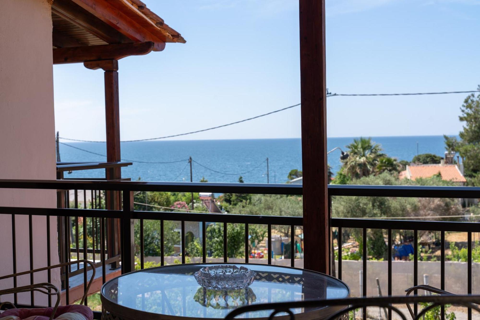 Papi'S Free Parking Villa Alexandroupoli Exterior photo